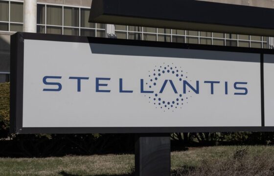 Logo Stellantis