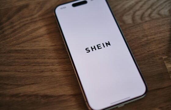 Shein debutto Borsa di Hong Kong