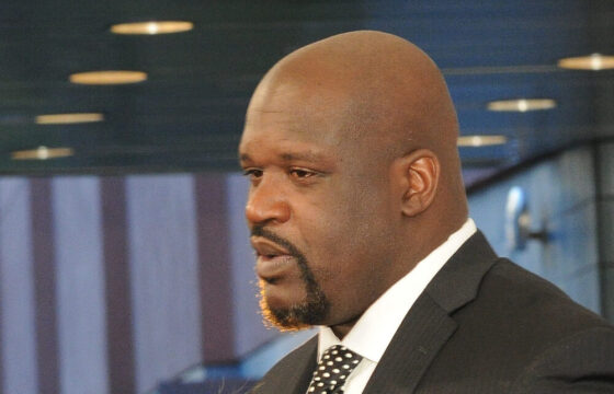 Shaquille O'Neal in una campagna per la sicurezza digitale con NordVPN