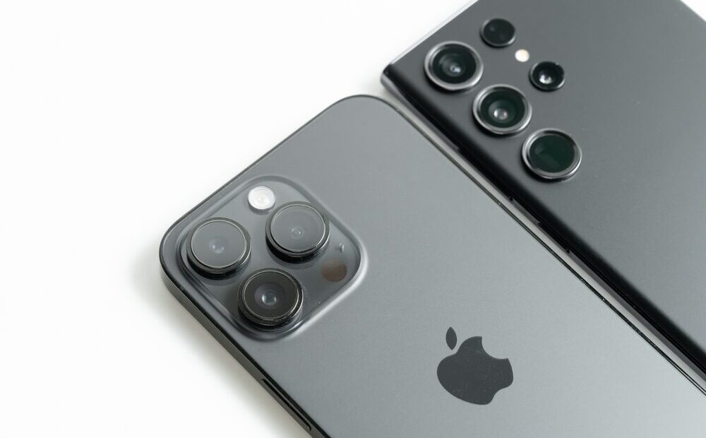 Confronto fotocamere iPhone 18 Pro e Samsung Galaxy S26 Ultra